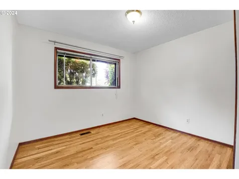 15300 NE Couch Court Portland OR 97230