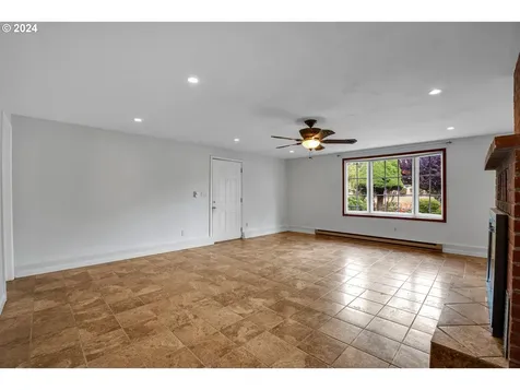 15300 NE Couch Court Portland OR 97230
