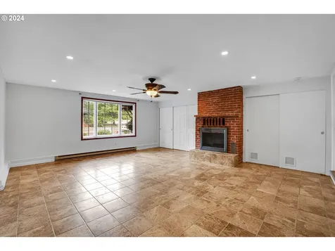 15300 NE Couch Court Portland OR 97230