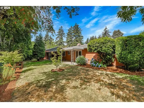 15300 NE Couch Court Portland OR 97230