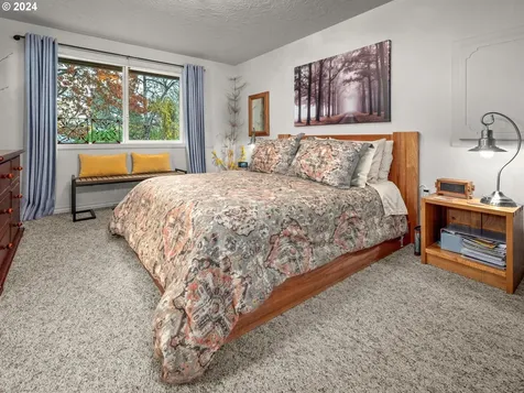 1783 Winchester Street NW Salem OR 97304
