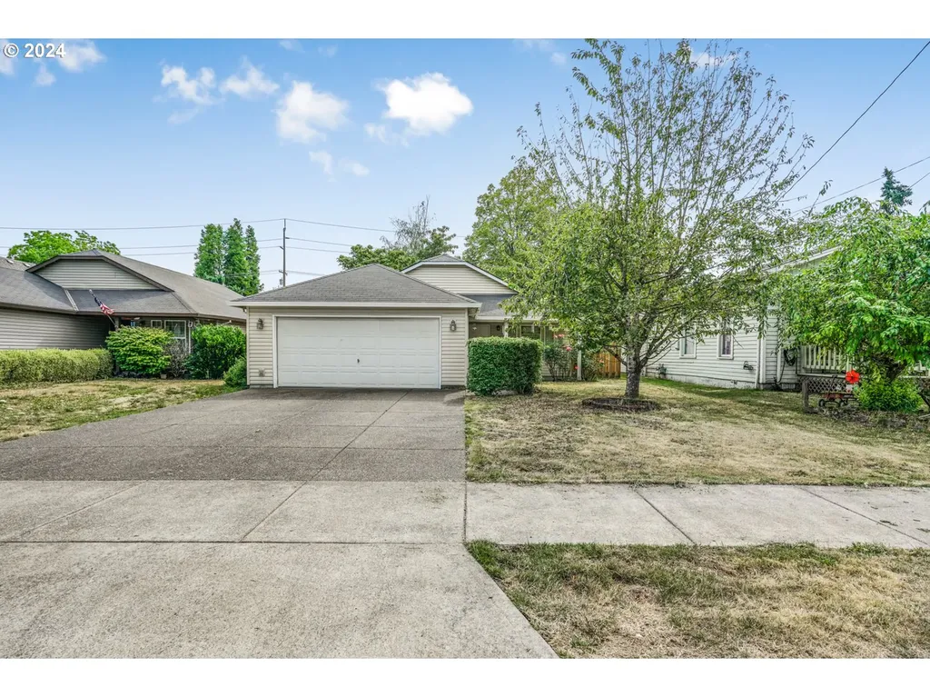 616 S River Street Newberg OR 97132