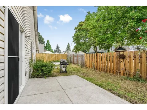 616 S River Street Newberg OR 97132