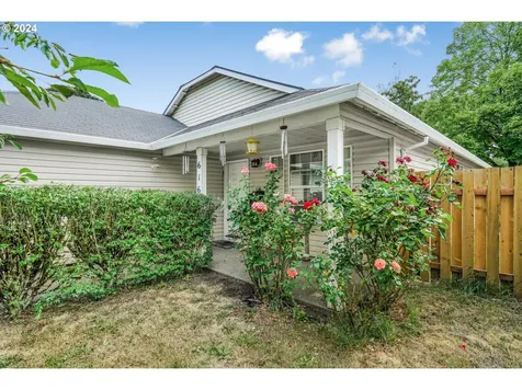 616 S River Street Newberg OR 97132