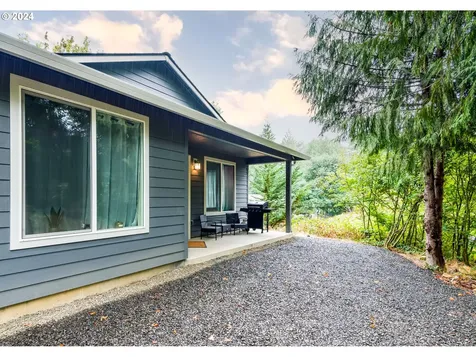 92700 Triangle Lake Resort Road Blachly OR 97412