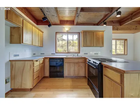 34540 Nestucca Boulevard Cloverdale OR 97112