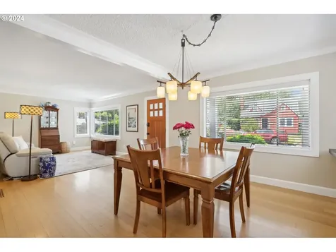 1570 Holly Street West Linn OR 97068