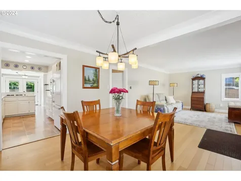 1570 Holly Street West Linn OR 97068