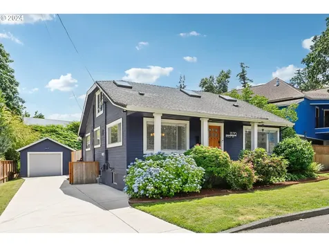 1570 Holly Street West Linn OR 97068