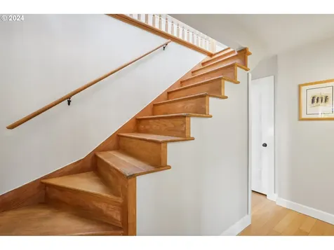 1570 Holly Street West Linn OR 97068