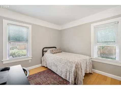 1570 Holly Street West Linn OR 97068