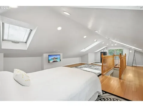 1570 Holly Street West Linn OR 97068