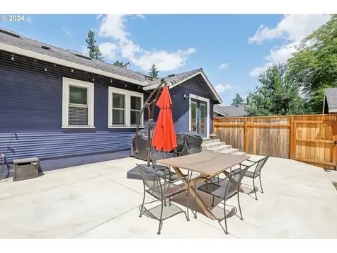 1570 Holly Street West Linn OR 97068