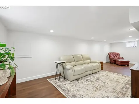 1570 Holly Street West Linn OR 97068