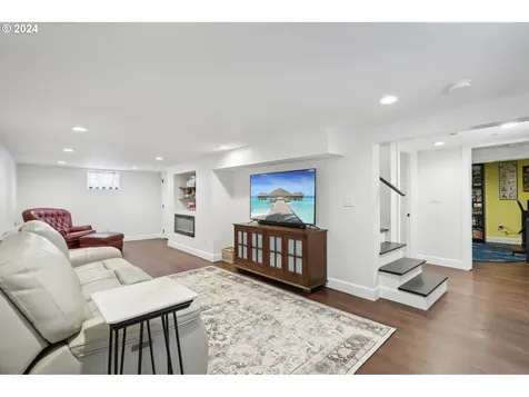 1570 Holly Street West Linn OR 97068
