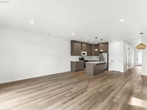 331 SE Jetty Avenue Lincoln City OR 97367