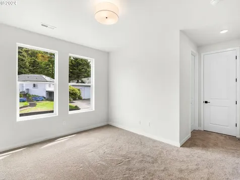 331 SE Jetty Avenue Lincoln City OR 97367