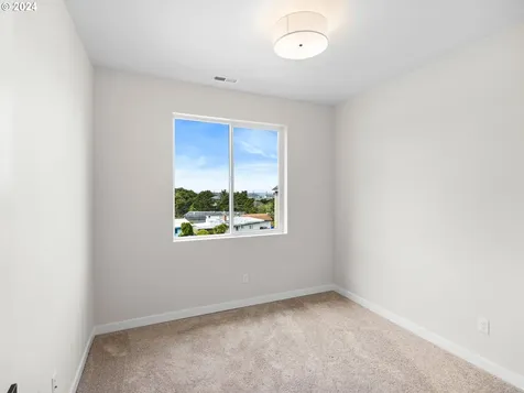 331 SE Jetty Avenue Lincoln City OR 97367