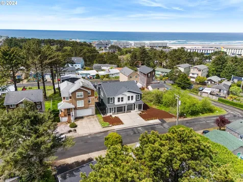 331 SE Jetty Avenue Lincoln City OR 97367