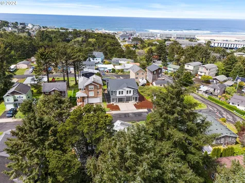 331 SE Jetty Avenue Lincoln City OR 97367