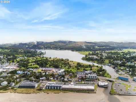 331 SE Jetty Avenue Lincoln City OR 97367