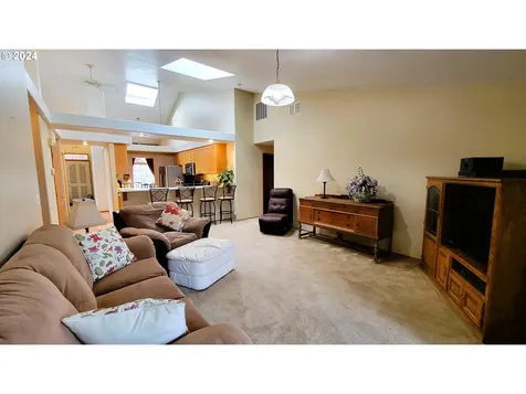 4186 Lancaster Drive Eugene OR 97404