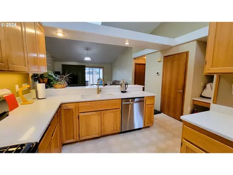 4186 Lancaster Drive Eugene OR 97404
