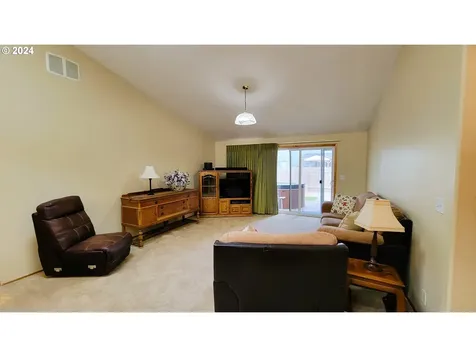 4186 Lancaster Drive Eugene OR 97404