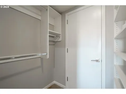 1246 SW Cardinell Way Portland OR 97201