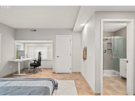 1246 SW Cardinell Way Portland OR 97201