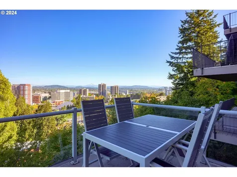 1246 SW Cardinell Way Portland OR 97201