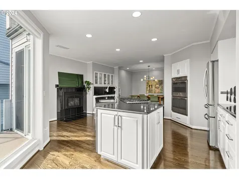 1246 SW Cardinell Way Portland OR 97201