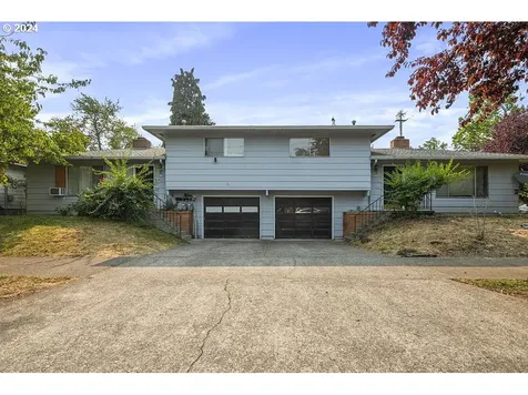 427 NE 84th Avenue Portland OR 97220