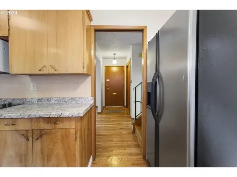 427 NE 84th Avenue Portland OR 97220