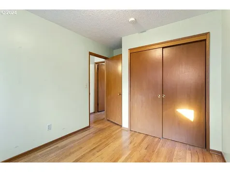 427 NE 84th Avenue Portland OR 97220