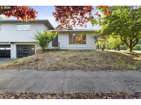 427 NE 84th Avenue Portland OR 97220