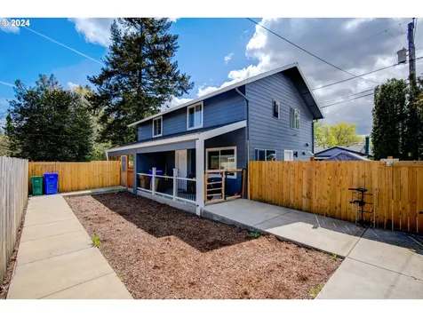 16324 Se Salmon Street Portland OR 97233