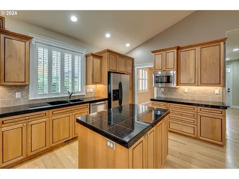 12808 NW 29th Court Vancouver WA 98685