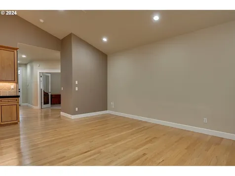 12808 NW 29th Court Vancouver WA 98685