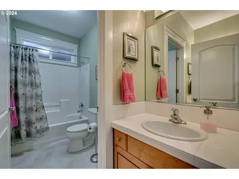 12808 NW 29th Court Vancouver WA 98685