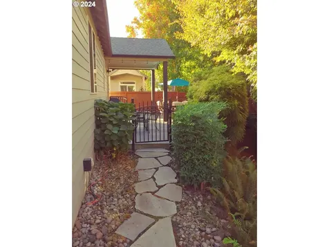 12808 NW 29th Court Vancouver WA 98685