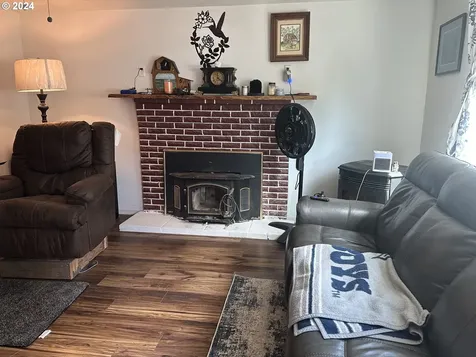 2145 Woodland Drive Coos Bay OR 97420