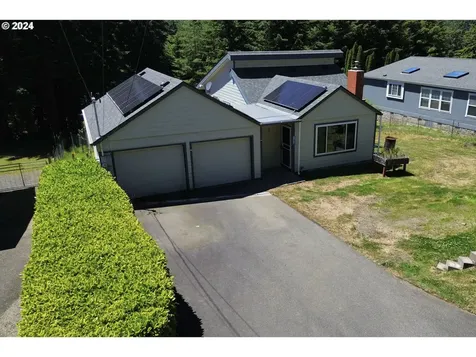 2145 Woodland Drive Coos Bay OR 97420