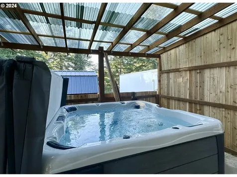 2145 Woodland Drive Coos Bay OR 97420
