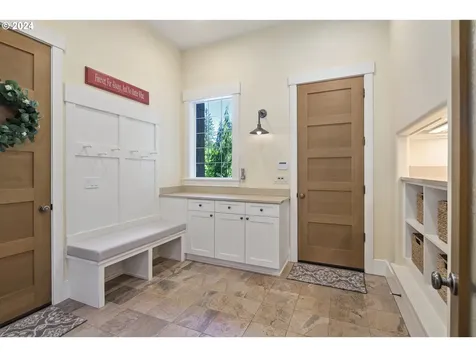 2934 Coeur D Alene Drive West Linn OR 97068