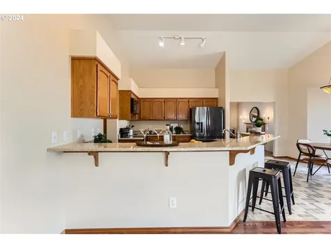 2032 Se 70th Court Hillsboro OR 97123