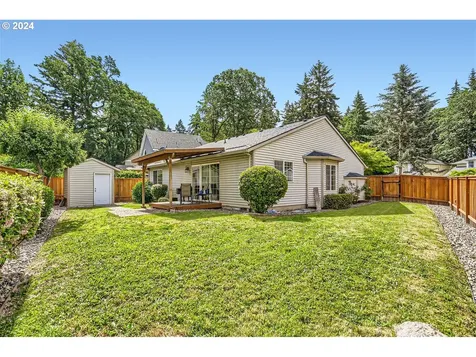 2032 Se 70th Court Hillsboro OR 97123