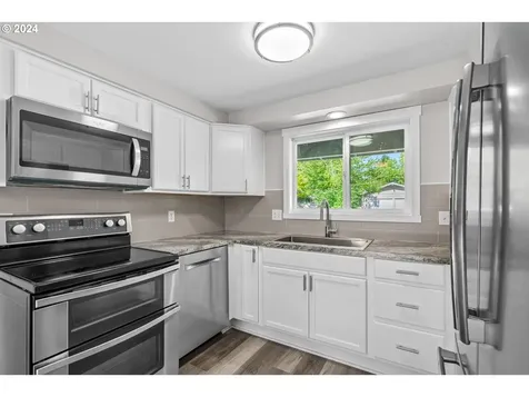1985 Churchill Street Eugene OR 97405
