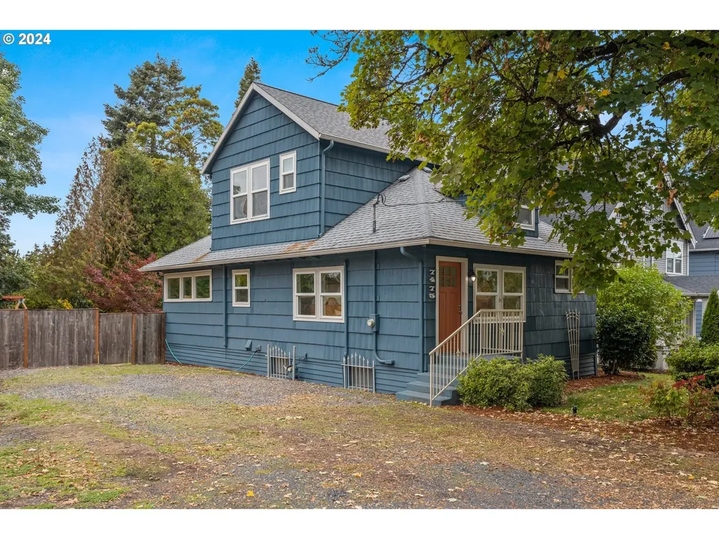 7475 SW 52nd Avenue Portland OR 97219