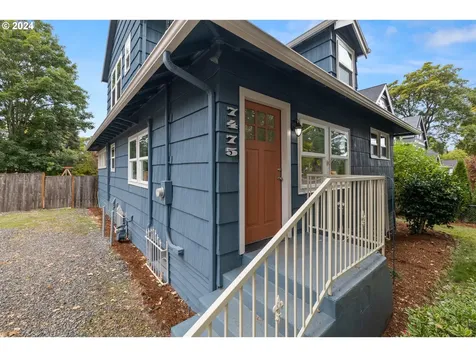 7475 SW 52nd Avenue Portland OR 97219